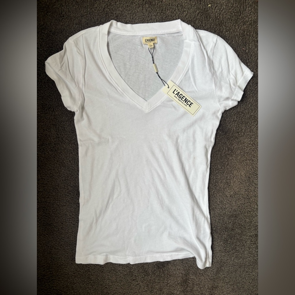 L'AGENCE Classic White V-Neck Tee